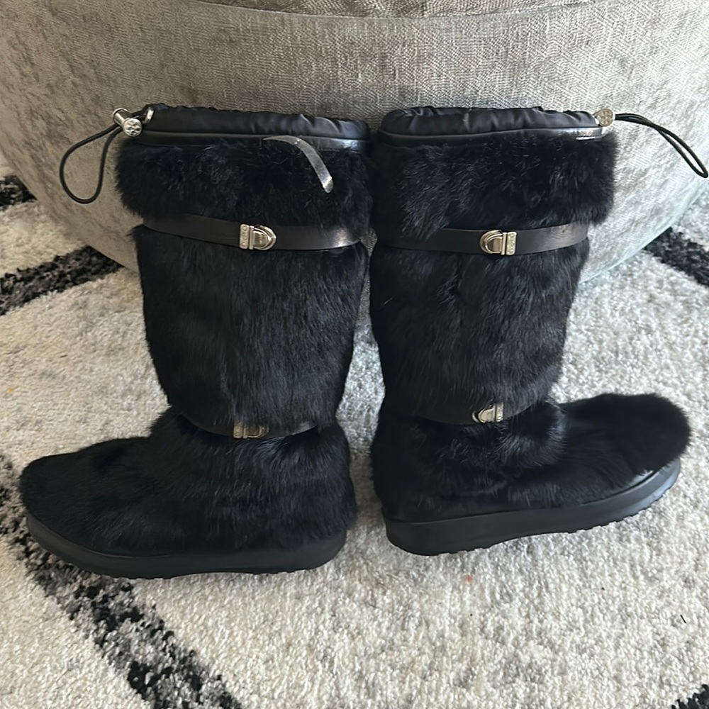 NWOT Tory Burch Rabbit Fur Boots